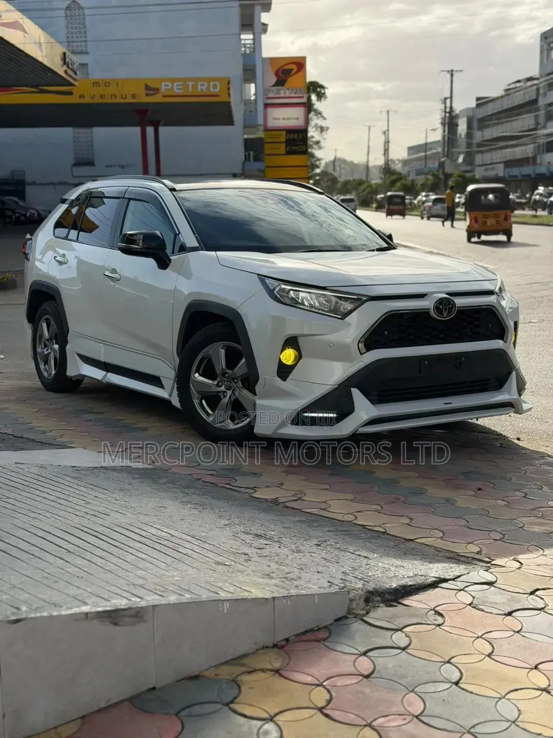 Toyota RAV4 2019 White