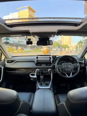 Toyota RAV4 2019 White