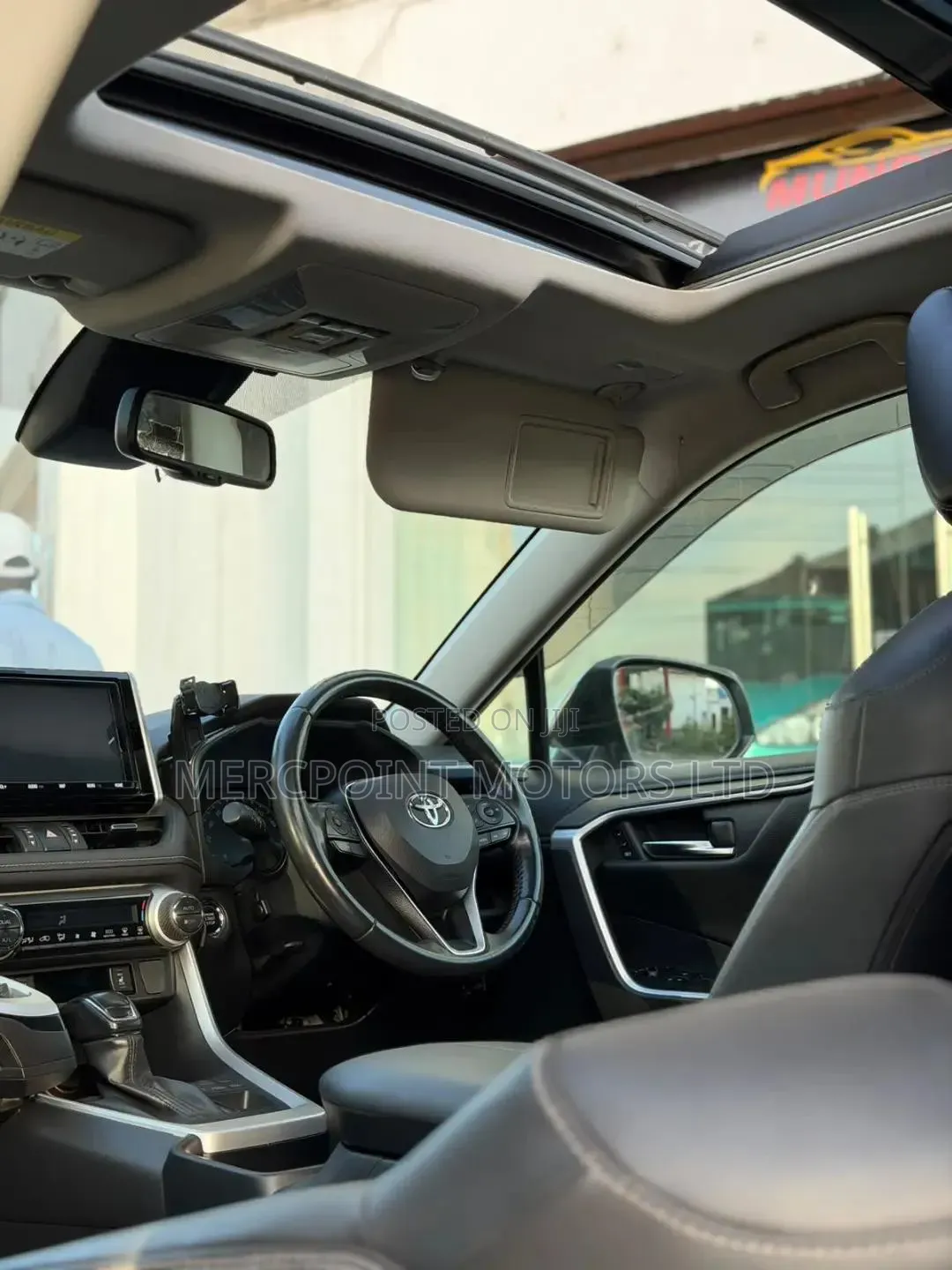 Toyota RAV4 2019 White