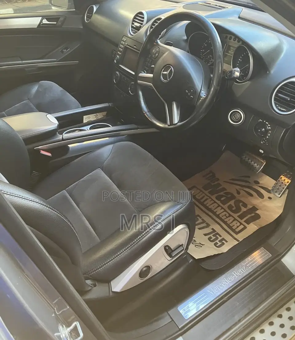 Mercedes-Benz M Class 2011 Silver