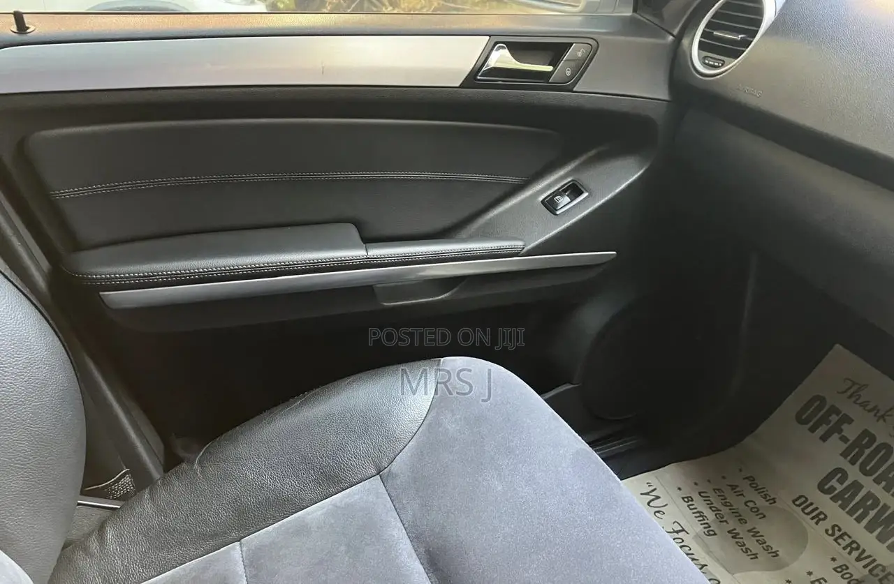 Mercedes-Benz M Class 2011 Silver