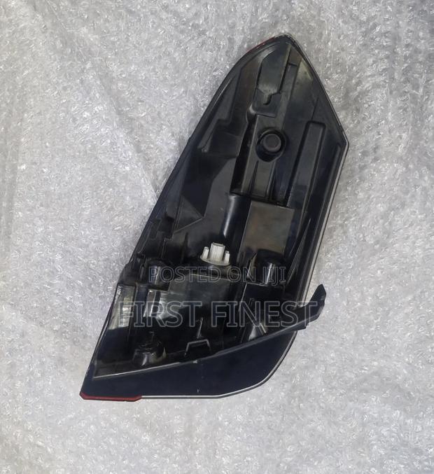 Honda Fit Shuttle 2020 - thumbnail 2