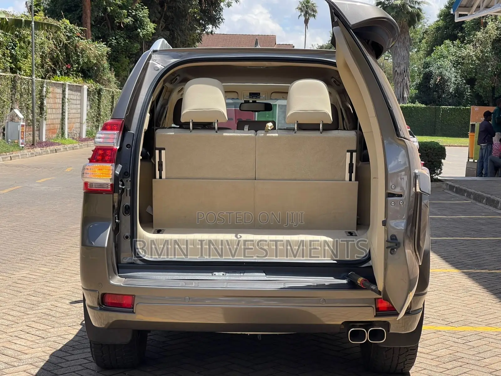 Toyota Land Cruiser Prado 2016 Gray