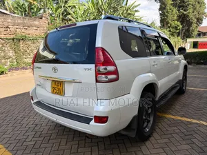 Toyota Land Cruiser Prado 2009 White