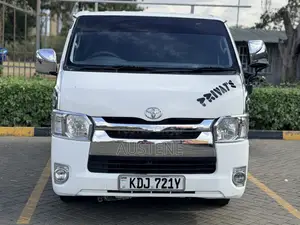 Toyota HiAce 2016 White