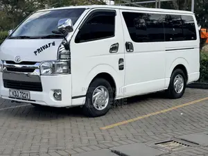 Toyota HiAce 2016 White