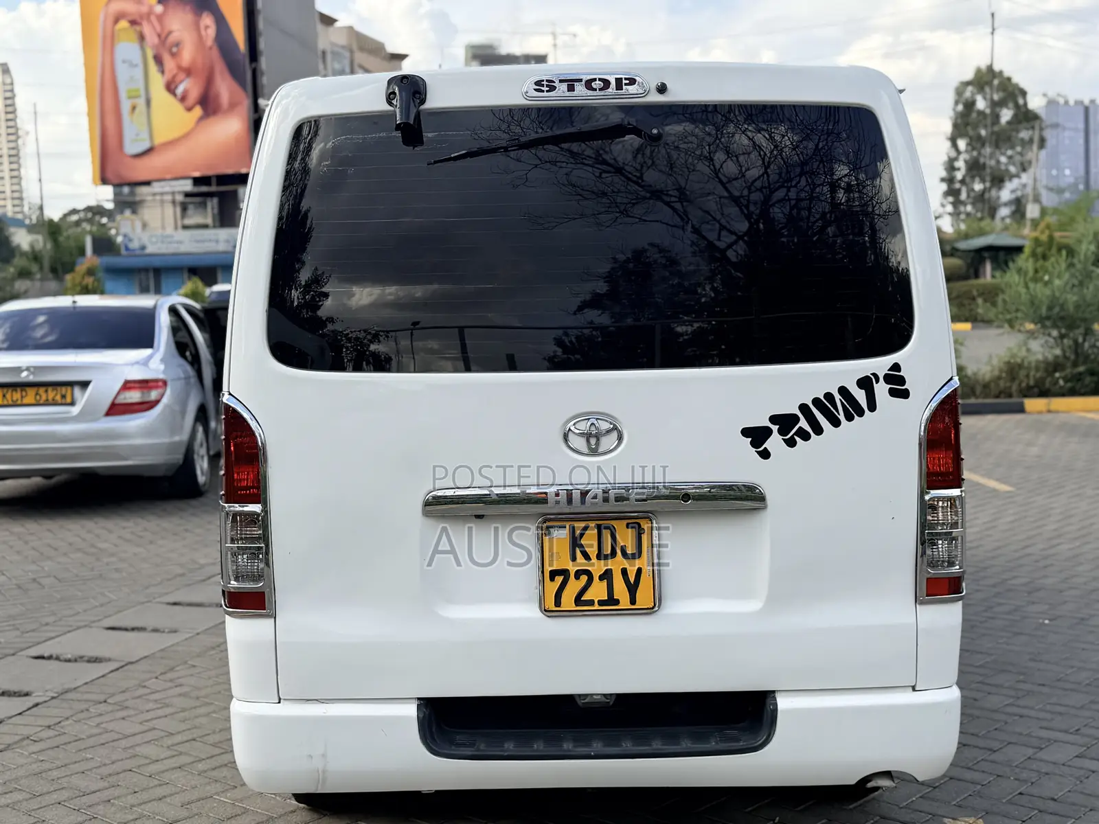 Toyota HiAce 2016 White