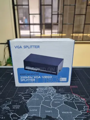4-Port VGA Video Splitter (200MHz)