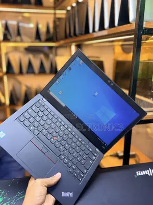 Laptop Lenovo ThinkPad X280 8GB Intel Core i5 SSD 512GB