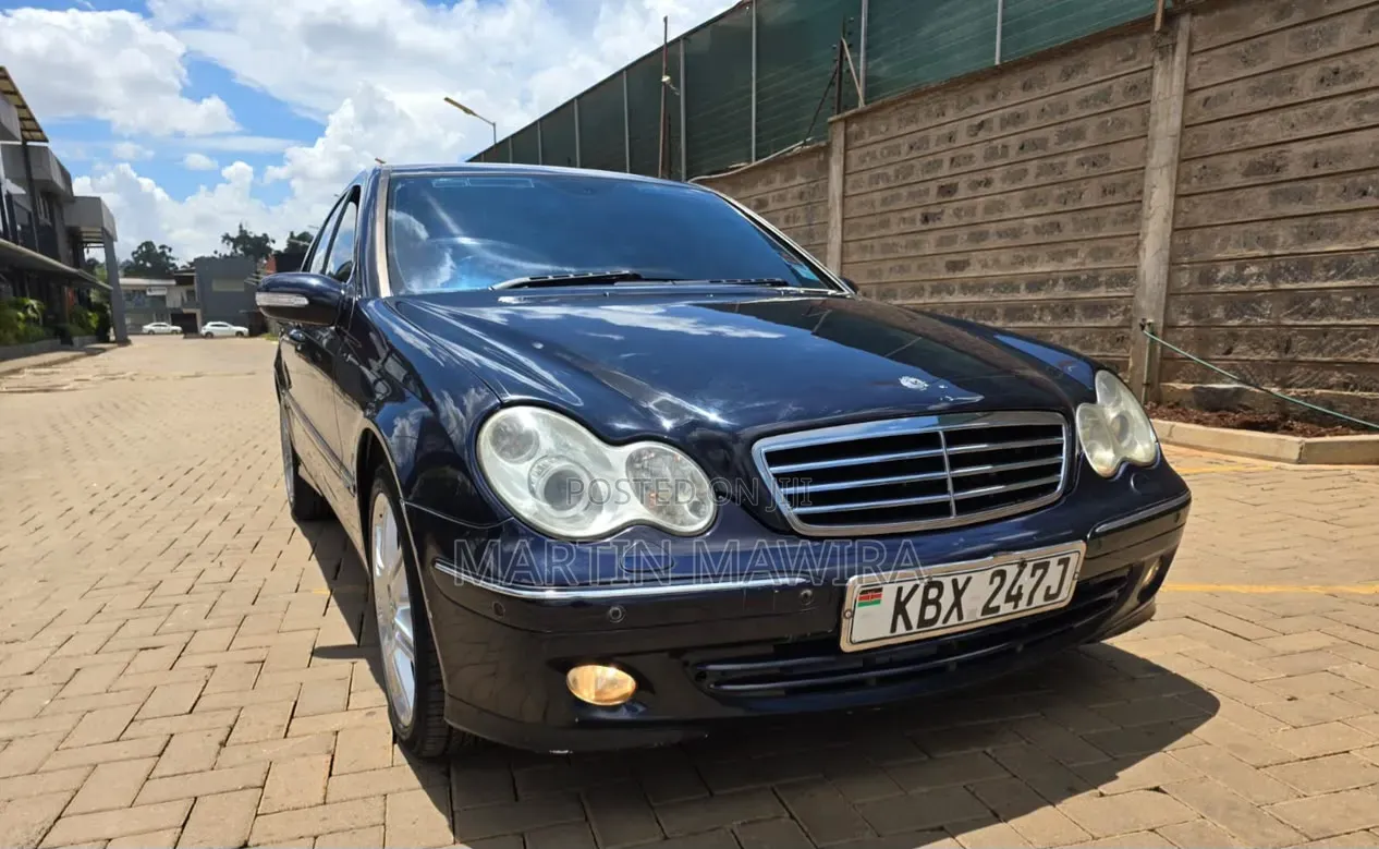 Mercedes-Benz C230 2006 Blue