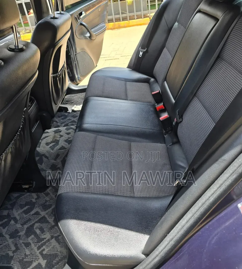 Mercedes-Benz C230 2006 Blue