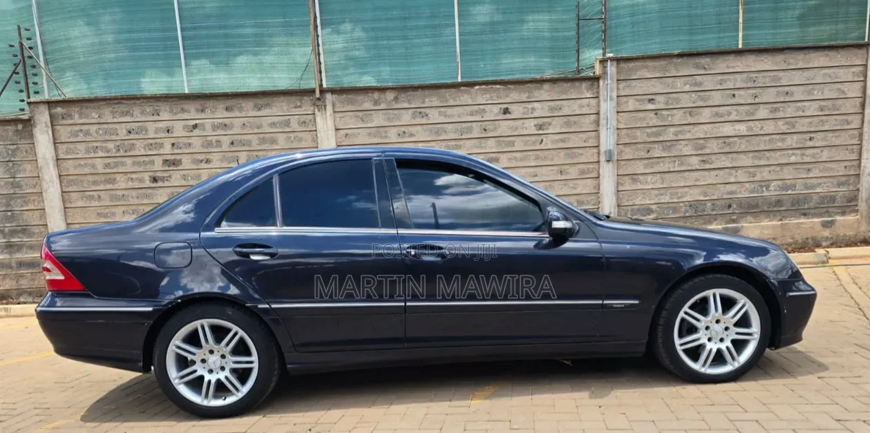 Mercedes-Benz C230 2006 Blue