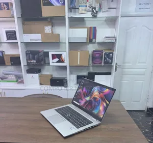 New Laptop HP EliteBook 830 G8 16GB Intel Core i5 SSD 512GB