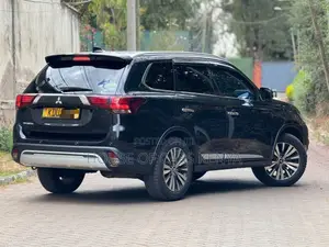 Mitsubishi Outlander LE AWC 2018 Black