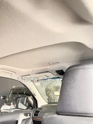 Toyota Land Cruiser Prado 2.7 2019 White
