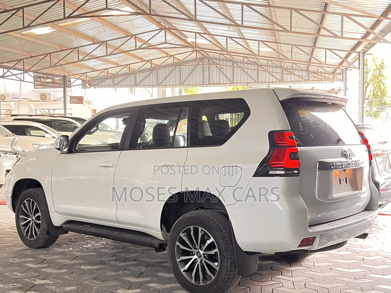 Toyota Land Cruiser Prado 2.7 2019 White
