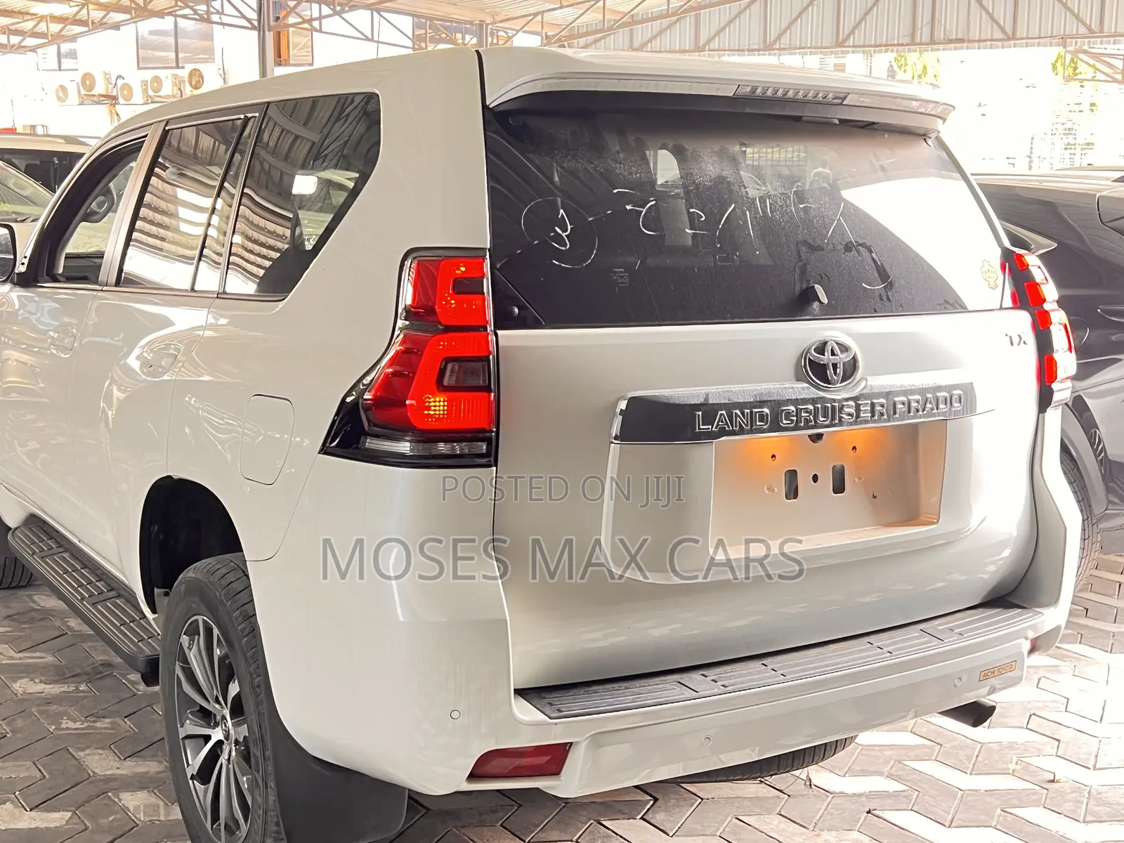 Toyota Land Cruiser Prado 2.7 2019 White