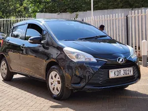 Toyota Vitz 2017 Black