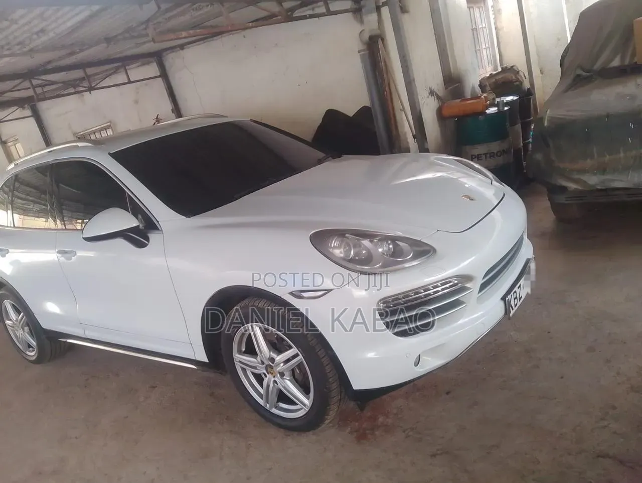 Porsche Cayenne 2014 White