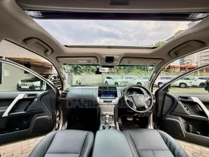 Porsche Cayenne 2014 White