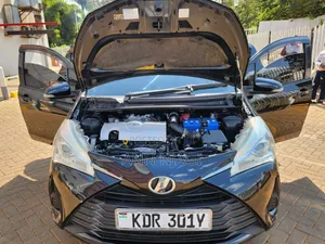Toyota Vitz 2017 Black