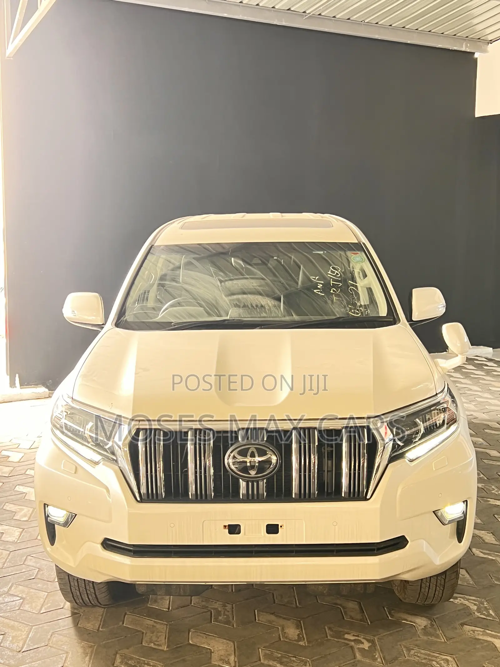 Toyota Land Cruiser Prado 2.7 2019 White
