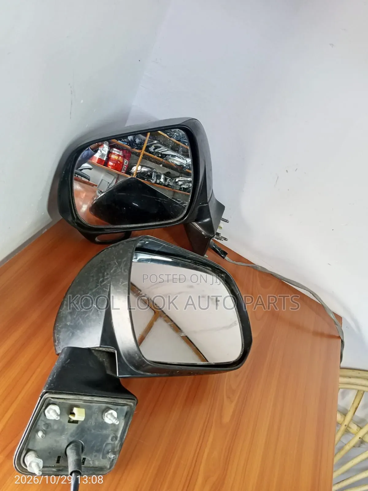 Voxy 2008/ 2010 Sidemirror