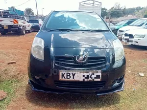 Toyota Vitz 2006 Black