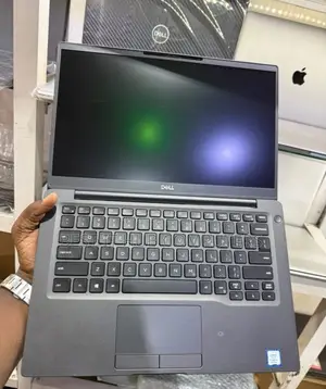 Laptop Dell Latitude 7400 8GB Intel Core i7 SSD 256GB