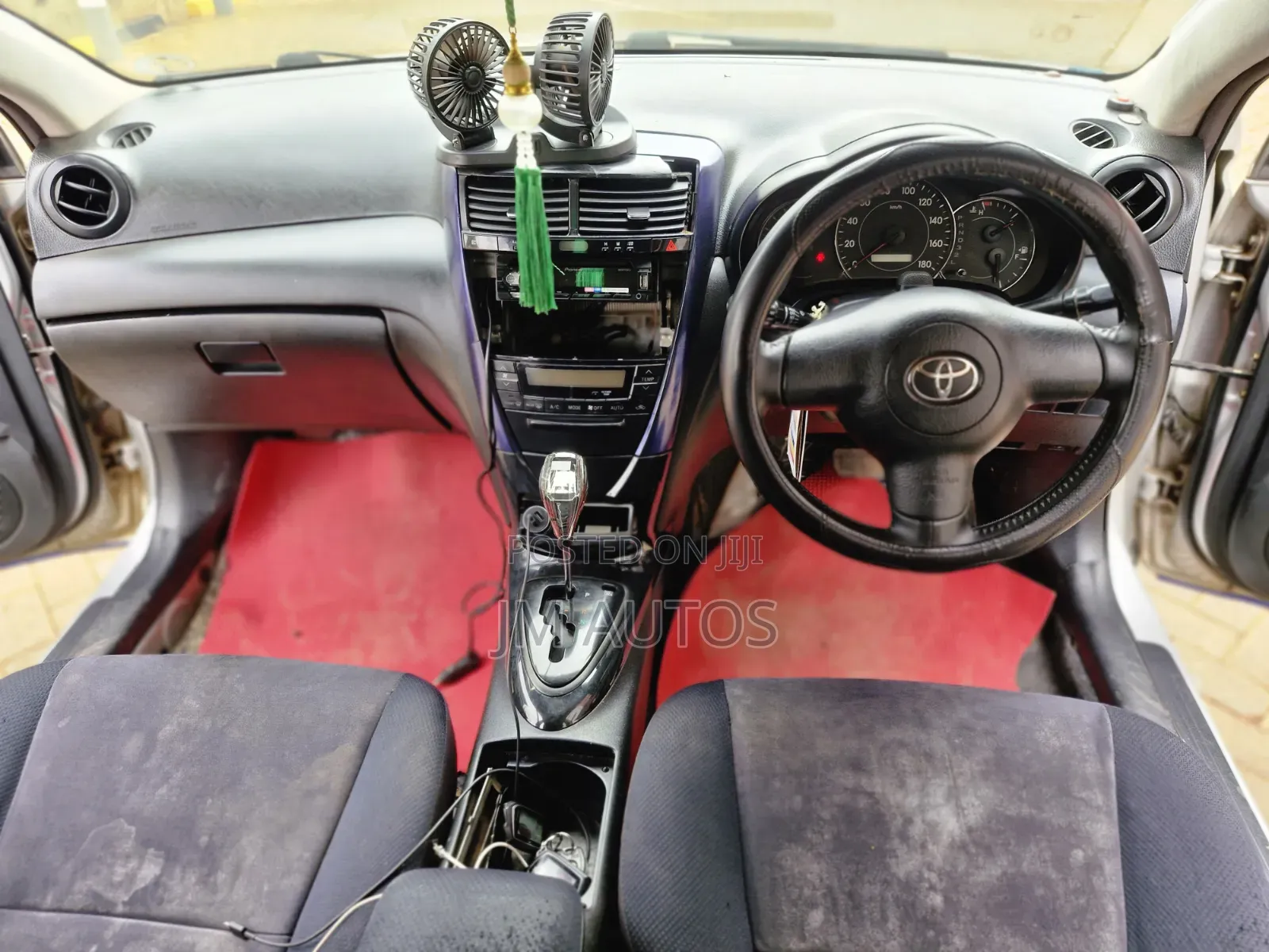 Toyota Caldina 2005 Silver