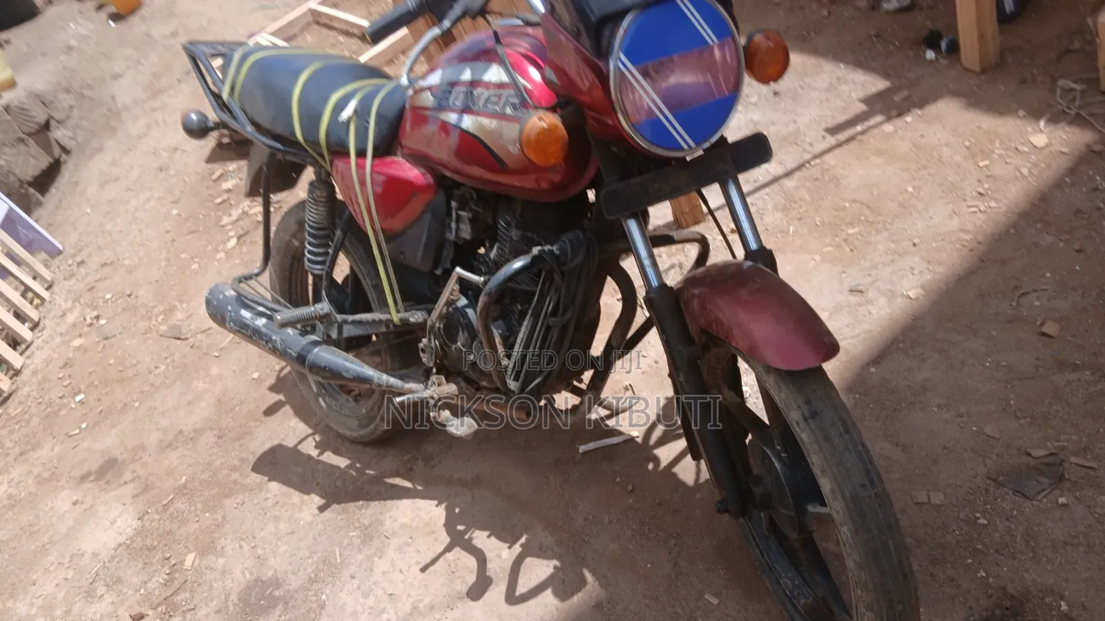 Bajaj Boxer 150 UG 2012 Red