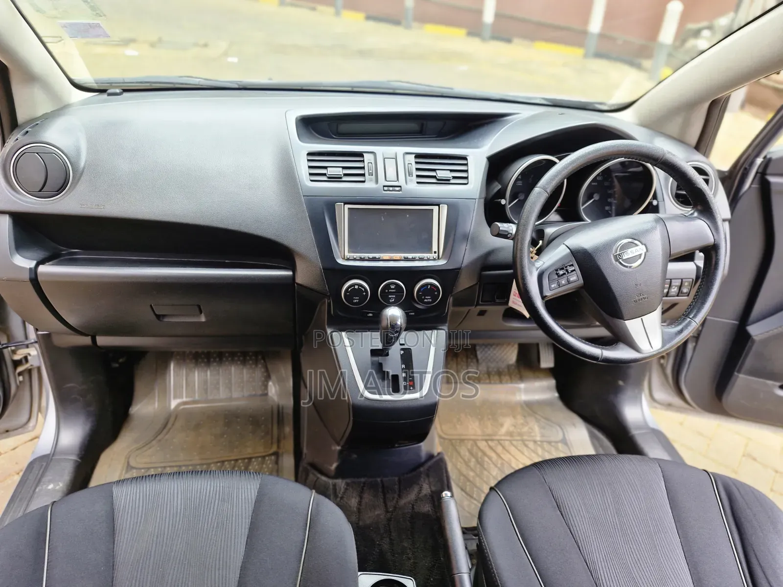Nissan Lafesta 2012 Silver