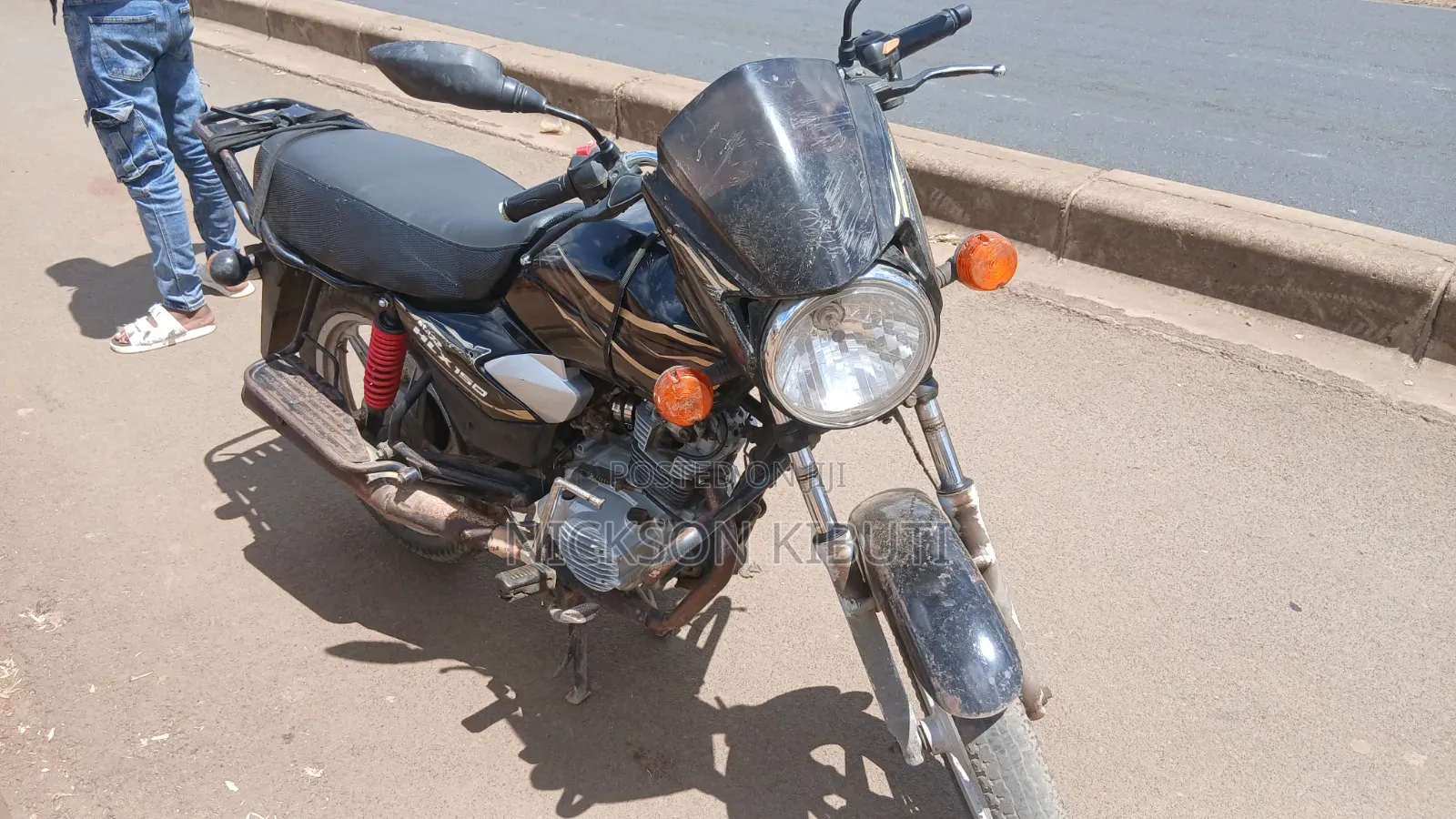 TVS HLX Plus ES 2019 Black