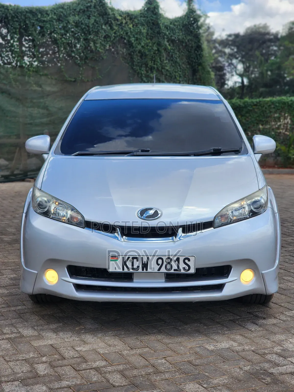 Toyota Wish 2012 Silver