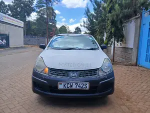 Nissan Advan 2013 White