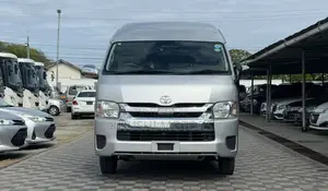 Toyota HiAce 2019 Silver