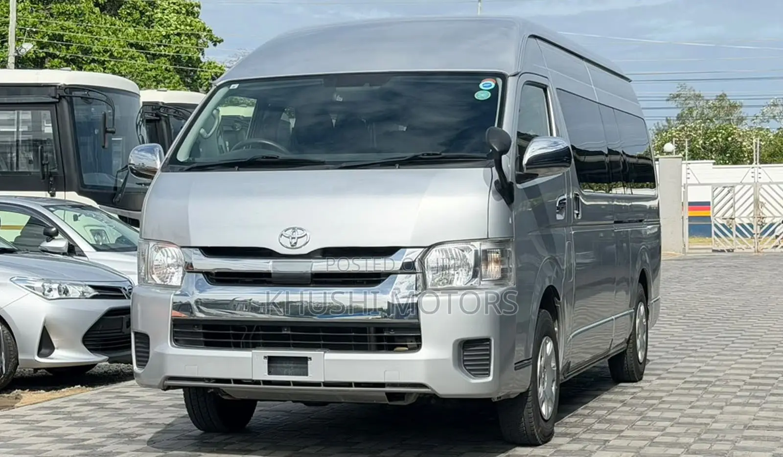 Toyota HiAce 2019 Silver