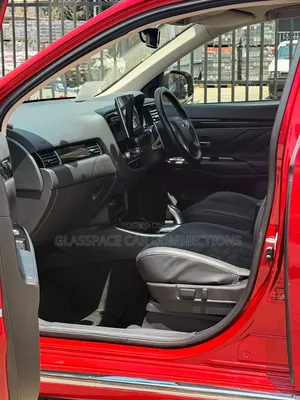 Mitsubishi Outlander 2.4 PHEV AWD 2019 Red