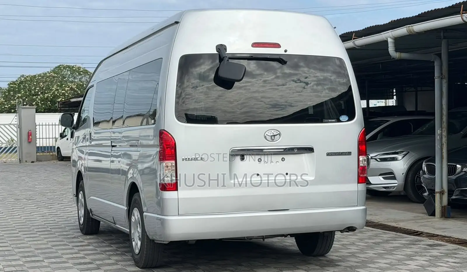 Toyota HiAce 2019 Silver