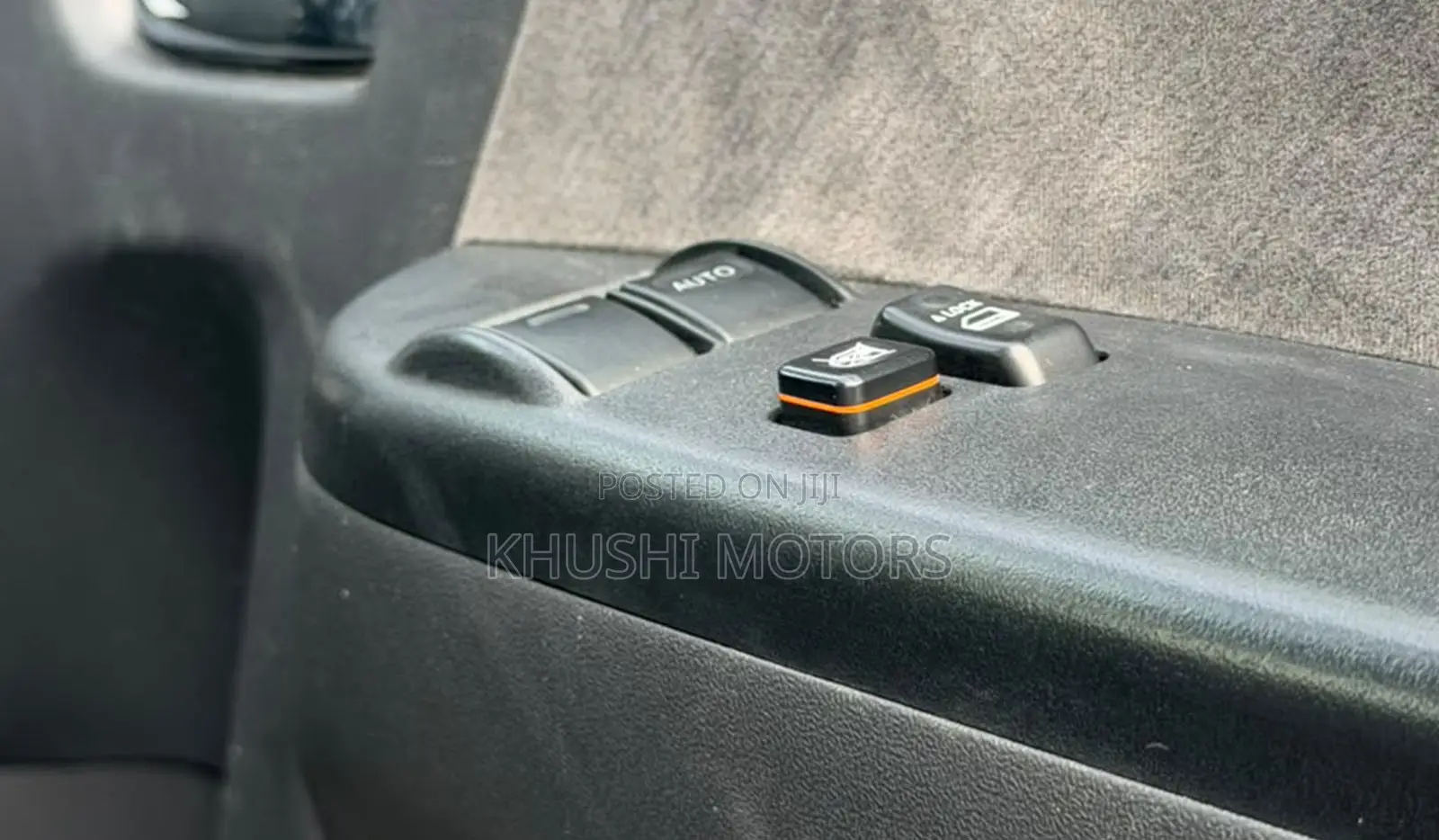 Toyota HiAce 2019 Silver