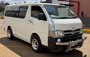 Toyota HiAce 2013 White