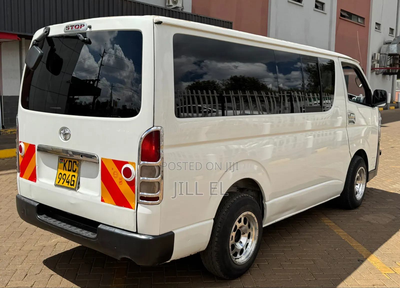 Toyota HiAce 2013 White