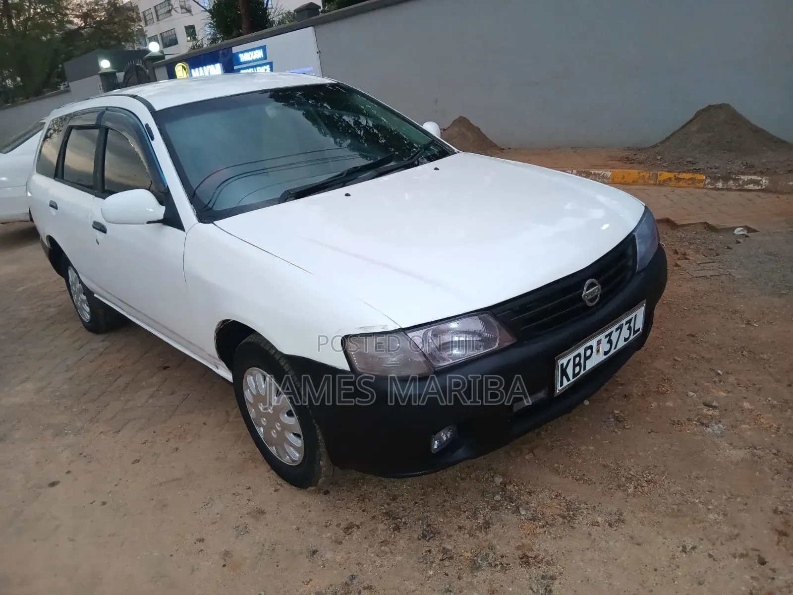 Nissan Advan 2005 White