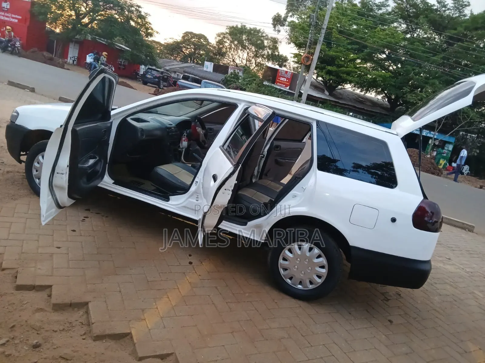 Nissan Advan 2005 White