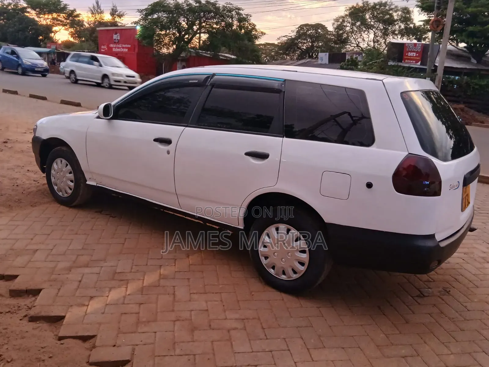 Nissan Advan 2005 White