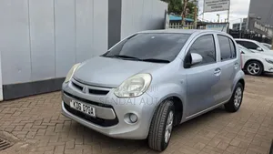 Toyota Passo 2015 Silver