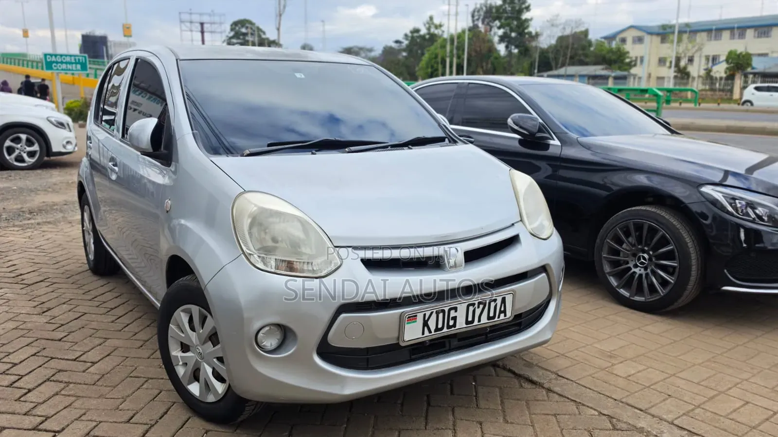 Toyota Passo 2015 Silver