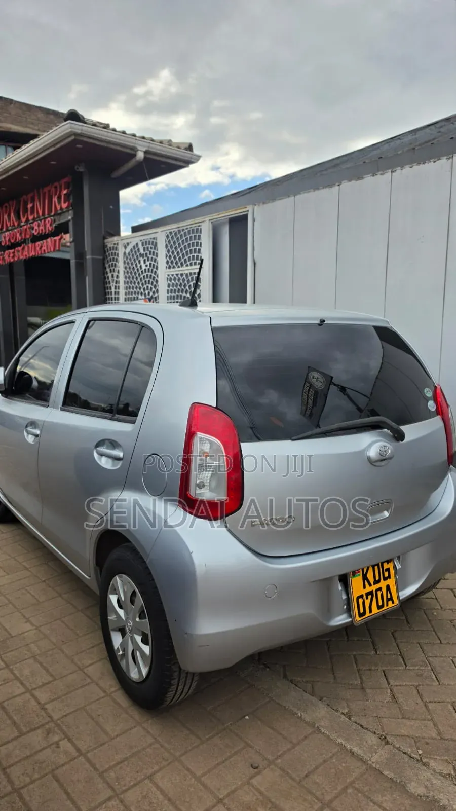 Toyota Passo 2015 Silver