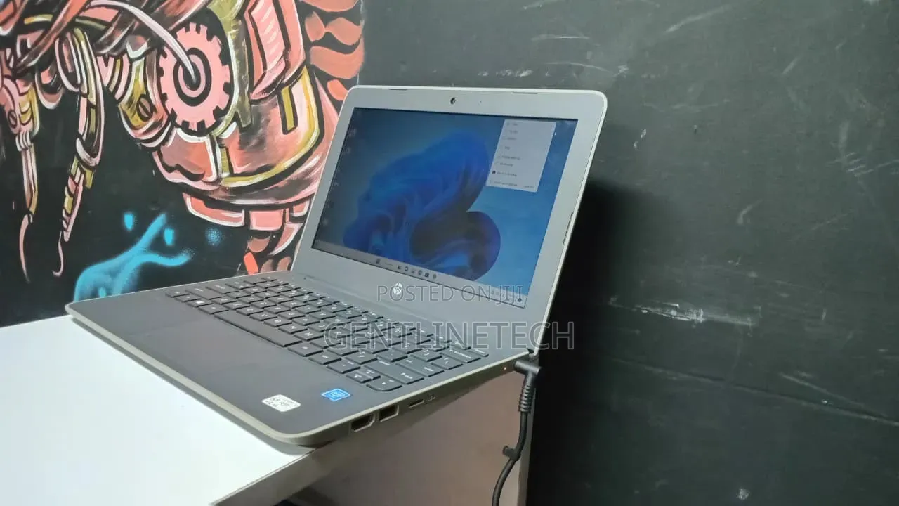 Laptop HP Stream 11 4GB Intel Celeron SSD 72GB