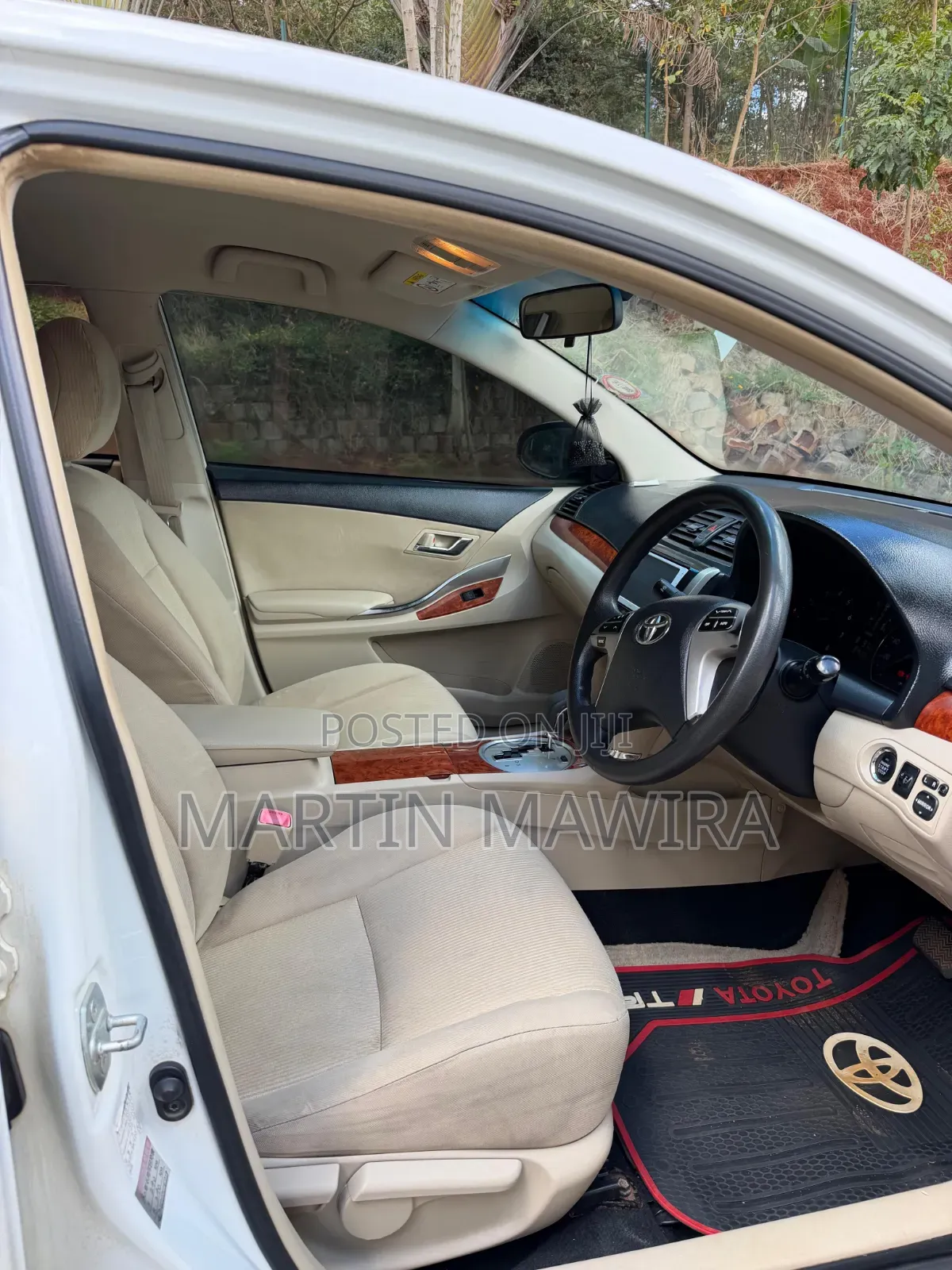 Toyota Premio 2014 White